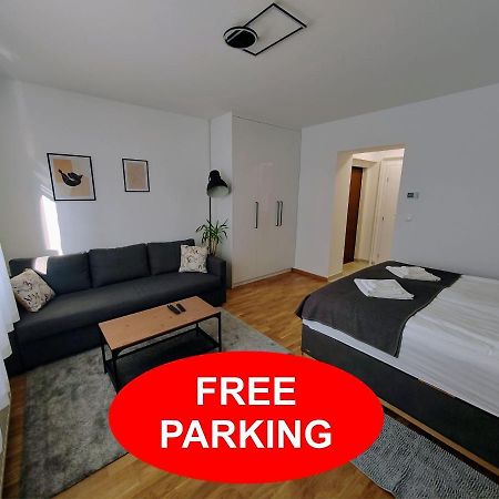 S15 Studio Apartment Free Parking ซาเกร็บ ภายนอก รูปภาพ